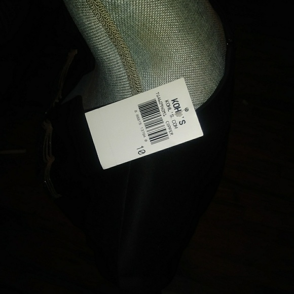 Dress - Picture 5 of 5